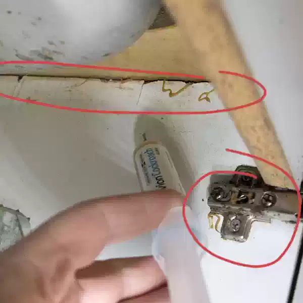 Можно нанести гель прямо на поверхности